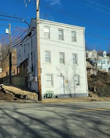 California Ave - 2 Bedroom - Home Away From Home! Pittsburgh Extérieur photo