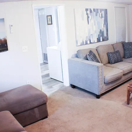 California Ave - 2 Bedroom - Home Away From Home! Pittsburgh Extérieur photo