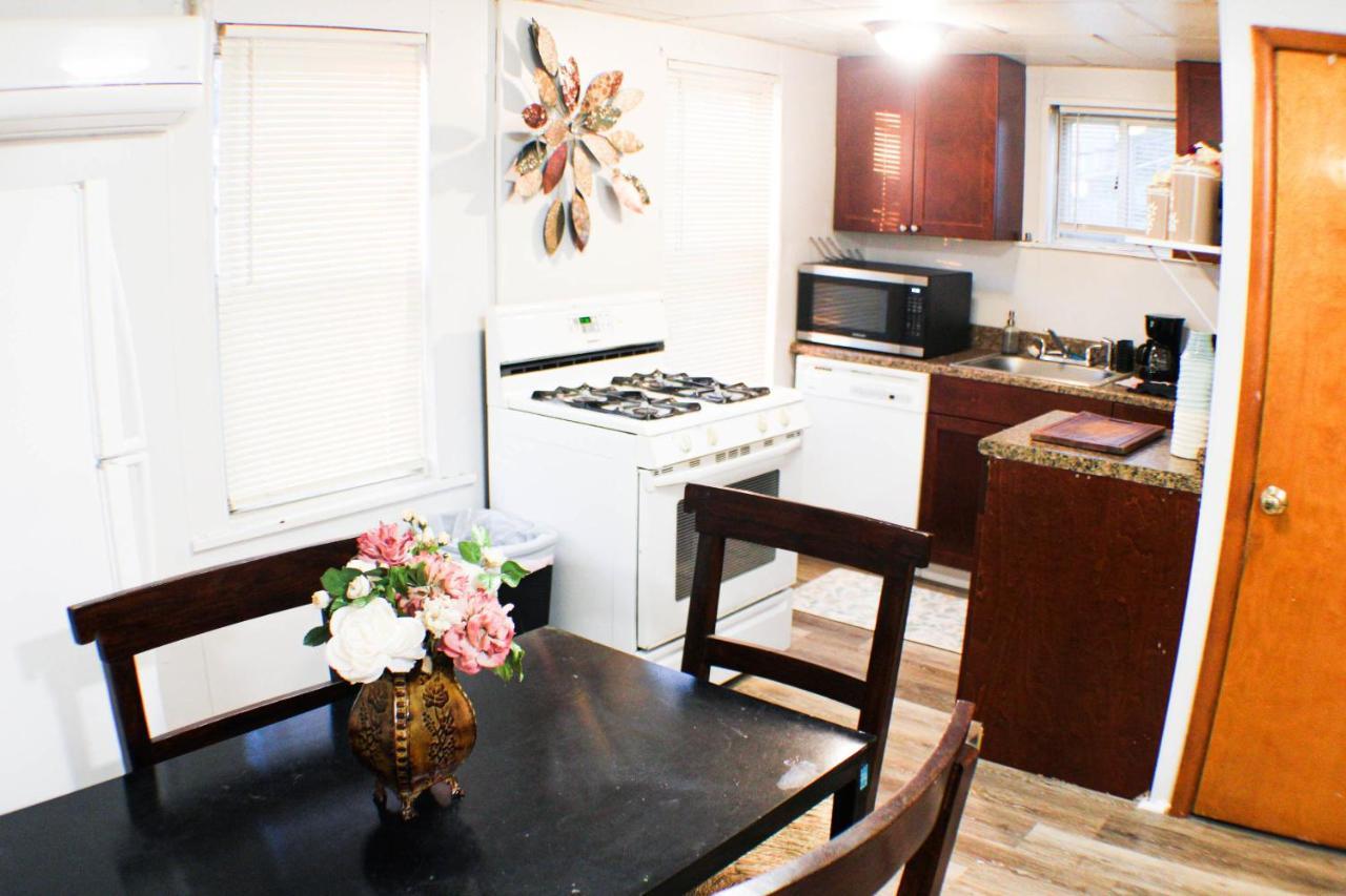 Appartement California Ave - 2 Bedroom - Away From Home! *